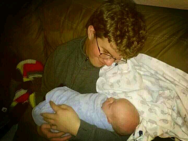 DerocheaYa's profile picture. Don't let a red light stop you from going places. It will slow you down, but don't give up on your dreams.