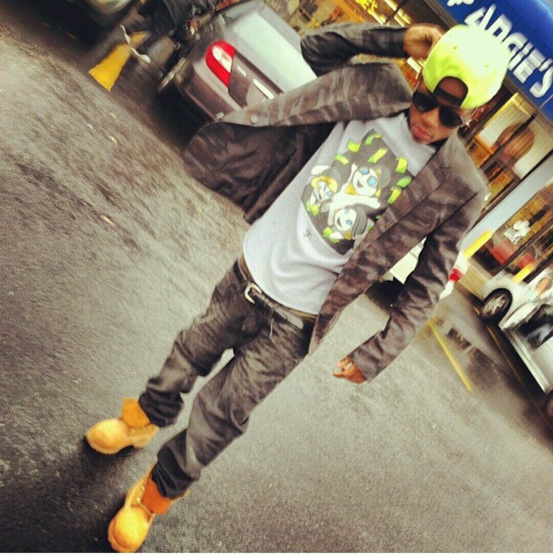 most niggas just want to see me dead or in jail. And that's Fucked Up cus all I want to see is a Billion. #FollowARealNigga #BIP MONDO&DB