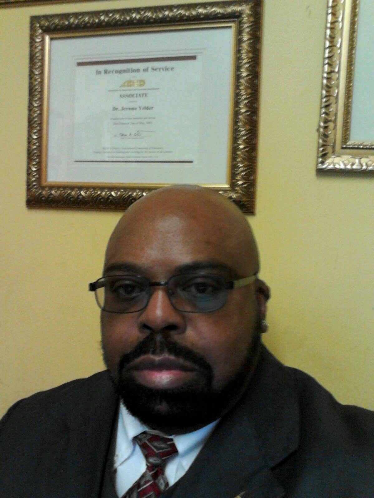 DrOmegaMindSr's profile picture. 