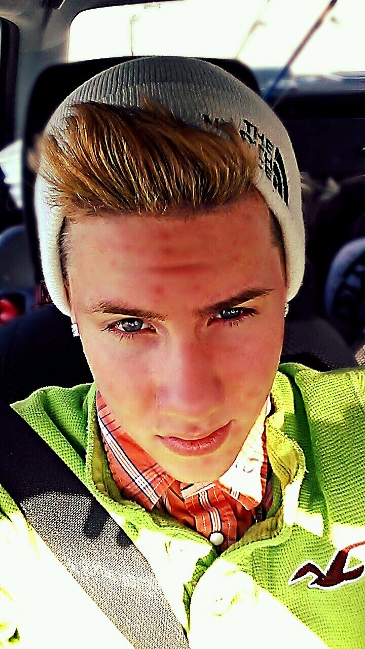 DompaGomba's profile picture. I have failed over and over and over again in my life and that is why I succeed-Micheal Jordan