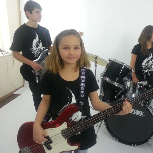 hutor_rock's profile picture. солистка и клавишница группы Хутор Рок...люблю повеселиться, особенно попеть...