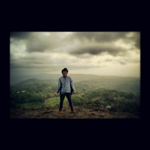 agamrizkyta's profile picture. cute expert geologist soon to be | @GMC_Family | @drbumi_unsoed