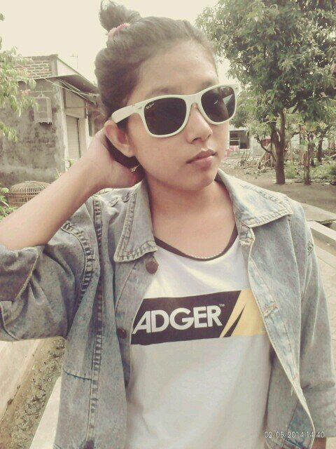 YenyEkak's profile picture. Line ID : yenyeka | follow : YenyEkak | ♥ allah | ♥☆my mom | you are my everything ƪ(ˆ▽ˆ)ʃ ✿✿✿