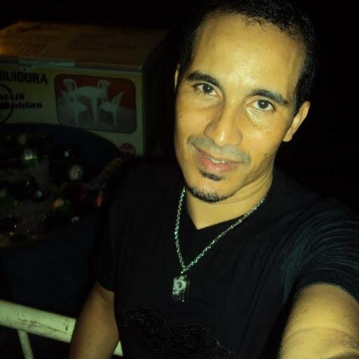 Me chamo Marcos tenho 41 anos PCD pessoa com deficiência e administrador muito afim de fazer amigos e conhecer pessoas legais e sem preconceito, e sou gay... bj