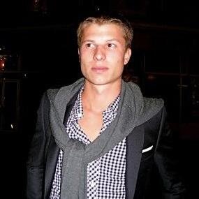 Weellou's profile picture. 