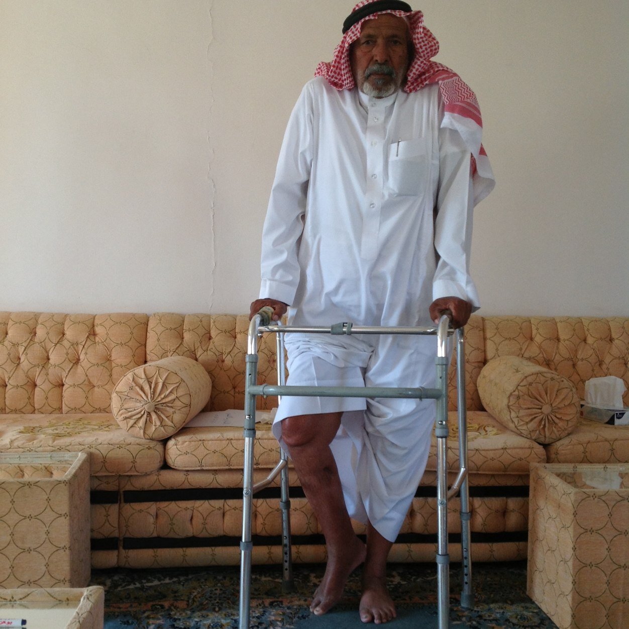 انا مواطن ضاع حقي وأوريد انتقفوا معي يداً واحده لأخذ حقي ولتأكد هذا رقمي ٠٥٠٧٠٤٢٨٠٠وكل الكلام هذا عني'وشكرا