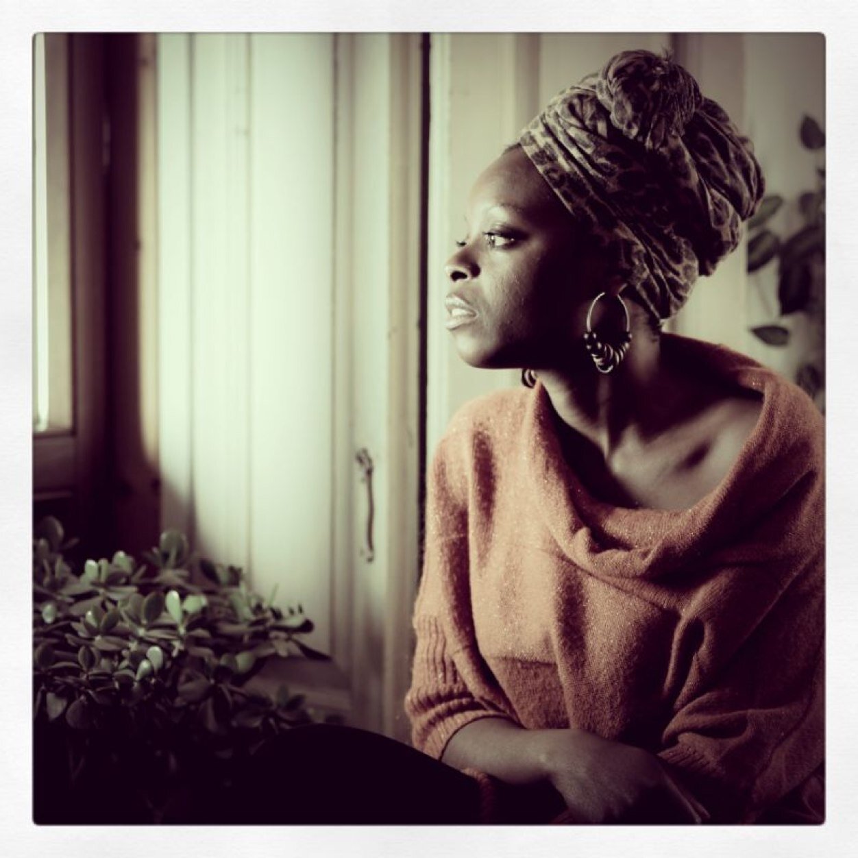 Astrid y su universo creativo os saludan! Música: @TheBlueFlaps, @Gospel_Factory. Teatro: #AquilesyPentesilea #ParaNenasNegras #Untrozoinvisibledeestemundo