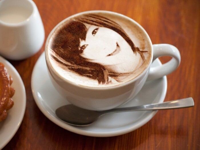 KARAだぁぁぁぁぁいスキ♡いつか会いたい…。一生KAMILIAでいる！KARAは、3人ぢゃない。5＝1なんだあーー！