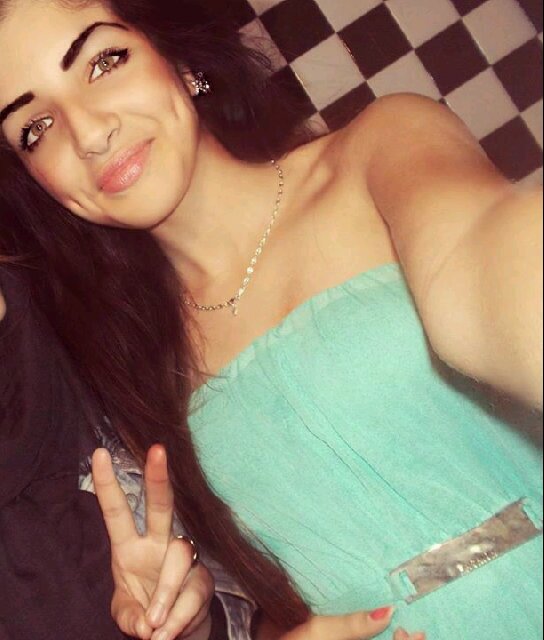 Une lionne ne répond jamais aux chiennes.
#TeamDz #TeamZbatata #TeamGuirri #TeamJUL
#TeamFossettes #TeamMuslim