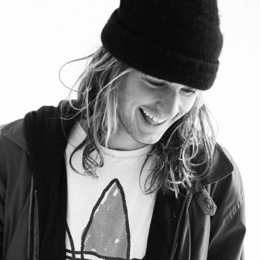 Host of the Rock Showdown music show on Fader TV. Surfer. I'm that one friend who's laugh is funnier than their jokes.