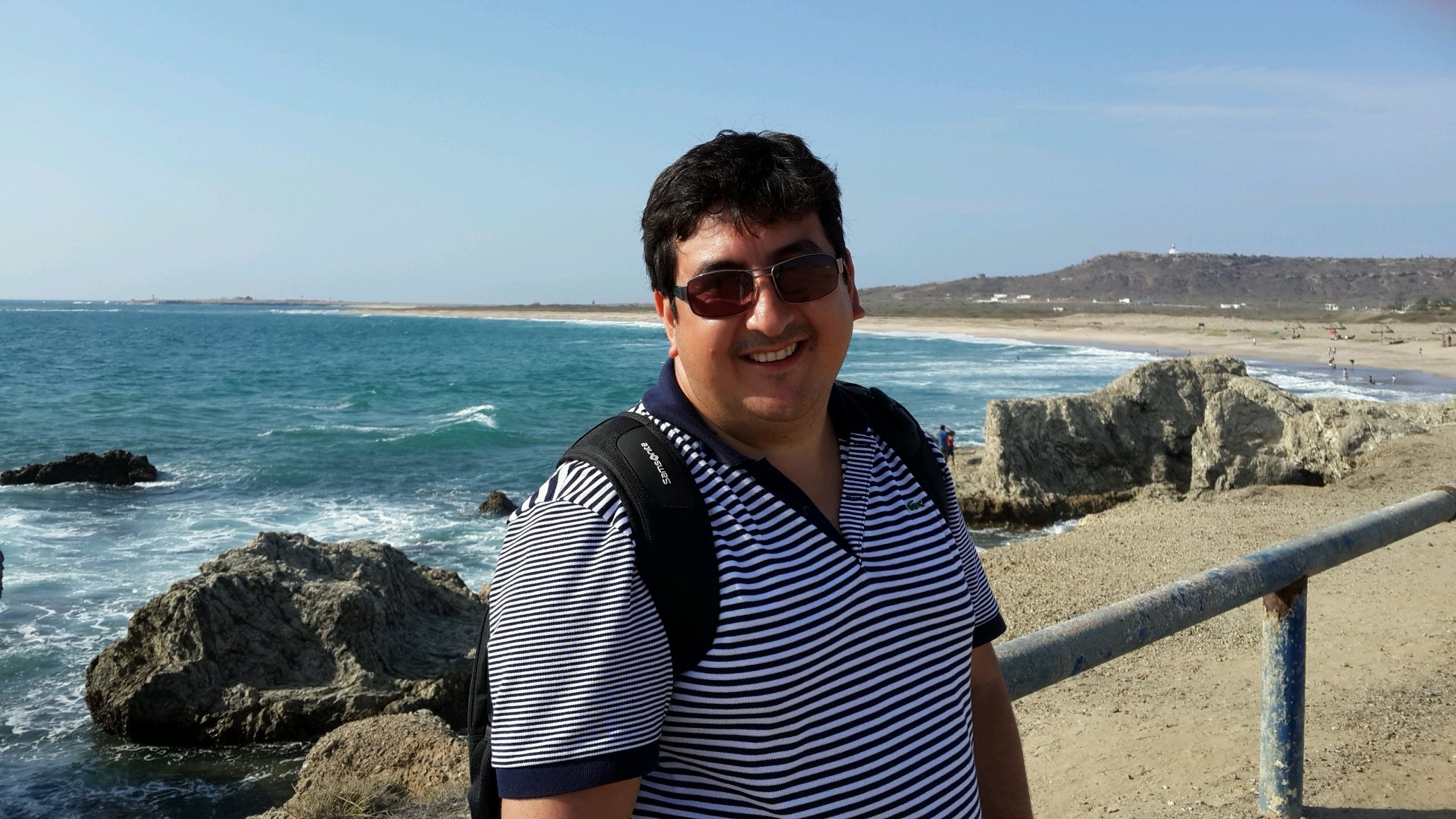 HernanFAlbornoz's profile picture. Tipo común, laburante, familiero y enamorado de la vida! 
Defensor de valores y gladiador en la lucha contra todo lo q sea corrupción.
Seguime, te sigo.!