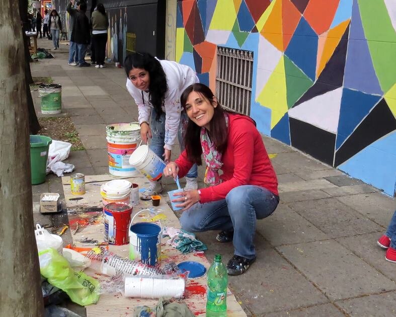 Natalia y Gladys , realizan sus murales en Espacios Públicos, Hospitales, Escuelas, Negocios, Empresas y en tu Hogar.