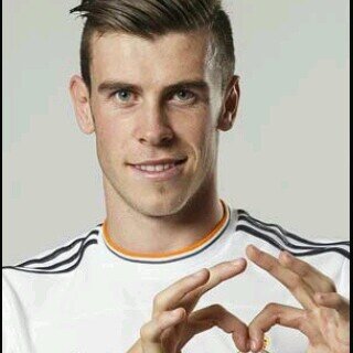MY NAME IS GARETH BALE,I'M PEOPLE MADRID & FOLLOW ME