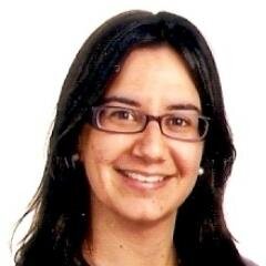 Profesora de Biología disfrutando de los retos de esta profesión