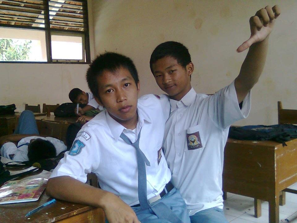 henddrionekerta's profile picture. LAKUKANLAH  dari hati, BERI yang terbaik, PASTIKAN kau raih.