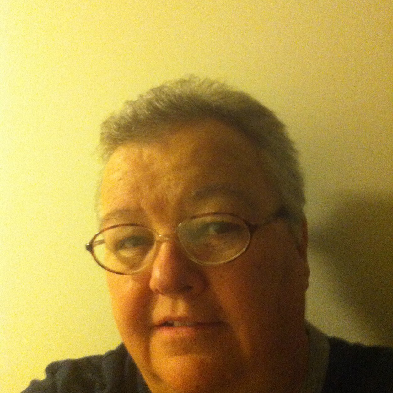 Hi, I'm Lou, from KY,,,wishing everyone a good day !