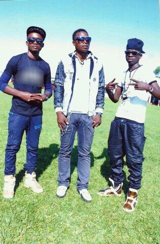Recording Artiste / SongWriter / Performer By All category we Get It . #weon Droppin Soon For Bookings lmbzent@gmail.com / +256705218677