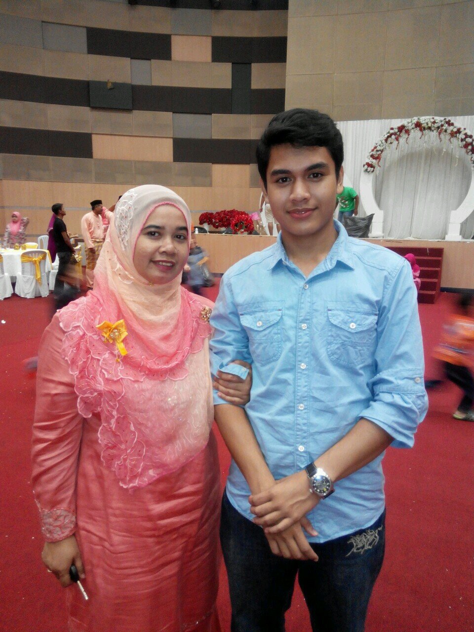 Love Allah and Family [^-^]