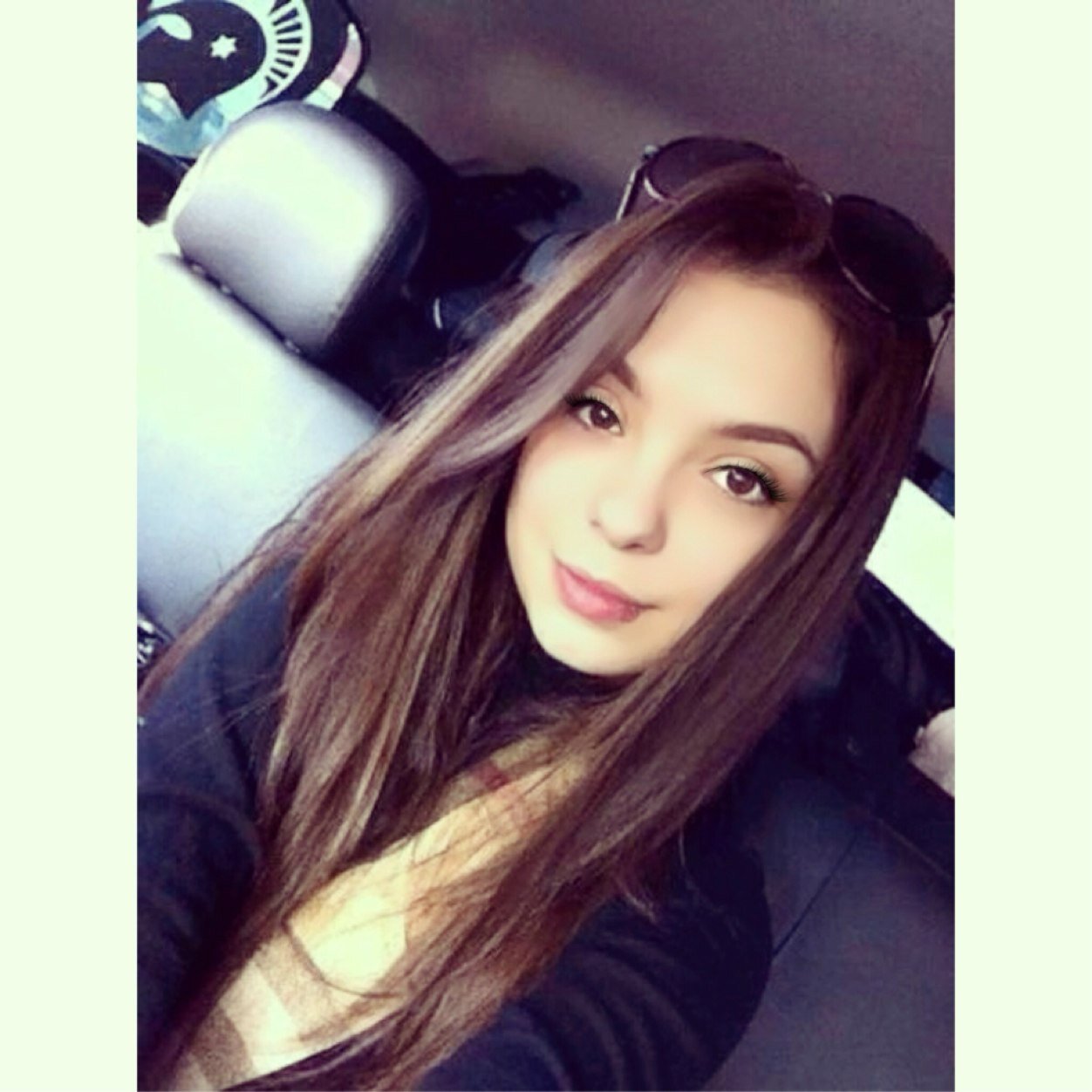 stephanie_liv's profile picture. From now on,i will expect nothing  and just take what i get:). x