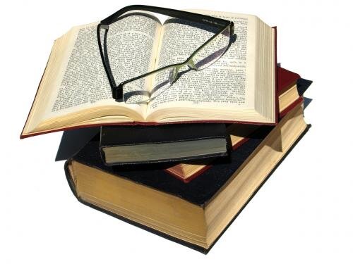 حساب خاص لِ خدمتگ ..  ابحاث جامعية ، عروض بوربونيت ، تلخيص كتب ، ترجمة ..  تابعني وادعمني واتس اب 0549476448