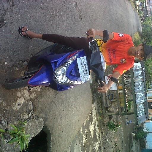 harisss111222's profile picture. hidup penuh tentangan