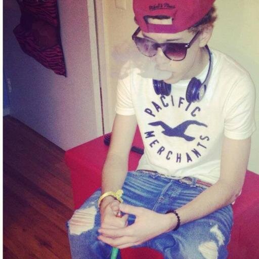 Oriqqinaal -Name: Rafael; : Siempre En ;FacebOk O En Twitter ! -Follow Me; ^_^ Mi Mundo Y el Tu yo Junto's  ^_^  ! Humildee & Sencillo - ♥{winiffer}♥!-