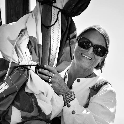 emiliekh's profile picture. 