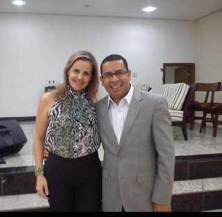Marido da Pastora Ariete Cavalcanti, Pai do Ian Cavalcanti e filho do Apóstolo Estevam & Bispa Sonia Hernandes - Apostolico Total