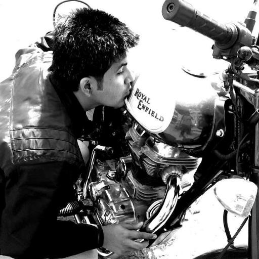 AkshayAwana's profile picture. 