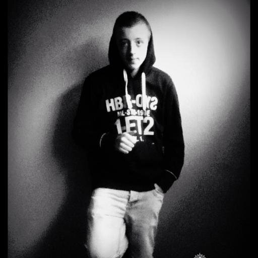 Fouut de elle .. ♥ !