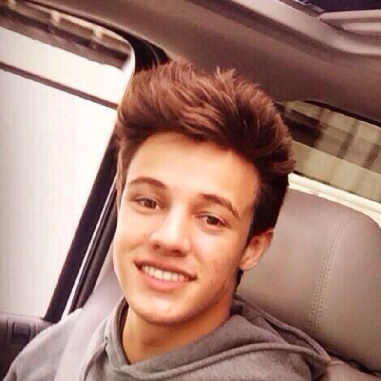 Magcon&O2L are my reason to be here. ||||IG- taylormylittlesunshine||||