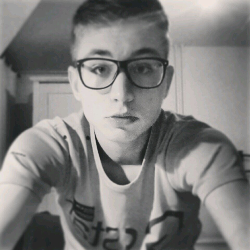 JoeyL0315's profile picture. 15||@ Joeyy*| Klas 3HK | #Hardstyle |