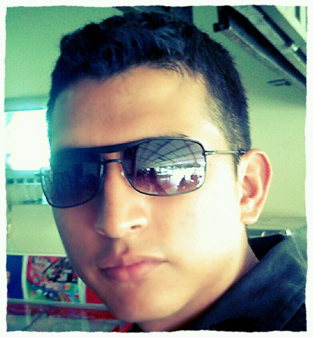 soy de cali vé, trabajo con el @mindefensa, estudiante de la @UniversidadUnad, me encanta la salsa y soy hincha fiel del @Asodeporcali.