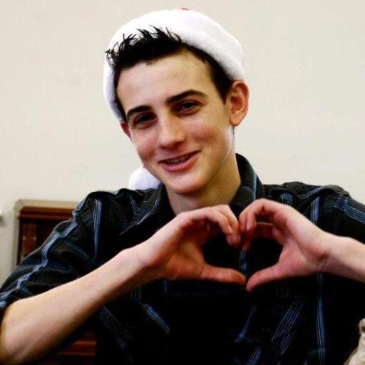 JeanCar__'s profile picture. Enamorado de la vida. amando mi Puerto Rico. preparandome en el servicio a Dios en el College Patrick Henry I LOVE JESÚS tu eres quien me define a mi