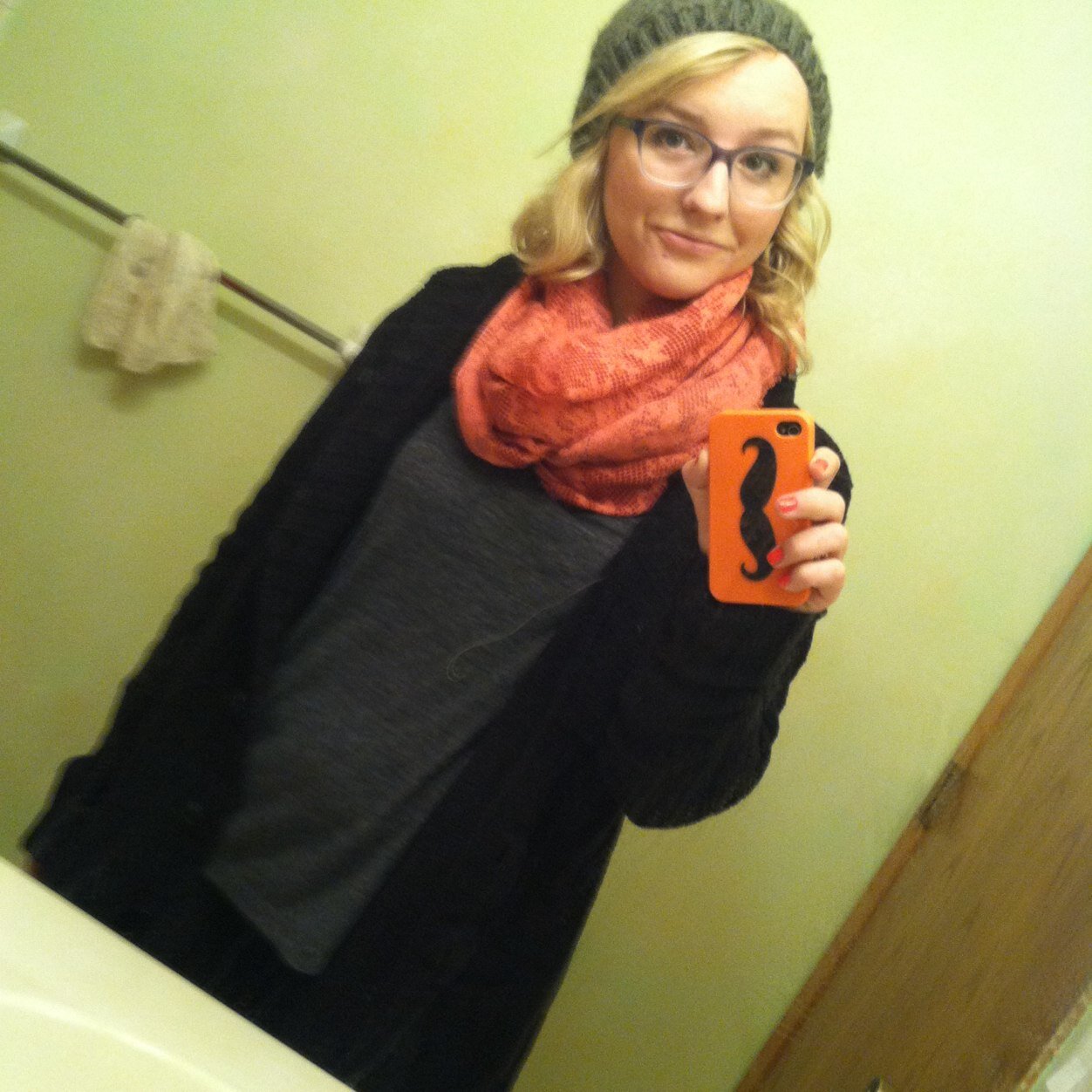 lainielion's profile picture. I'm too sarcastic and sassy for you. I like big guns and bigger tacos.