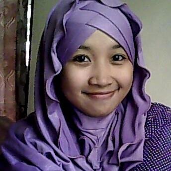 Guru @SMK Yapari-Aktripa#Pend.Bhs&Sastra Indo#Singing                        *aku pasti bisa bahagia*