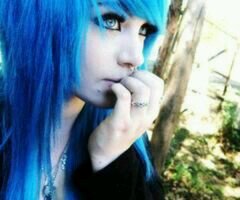 roxxy_ronny's profile picture. Roxy 16. Single :(