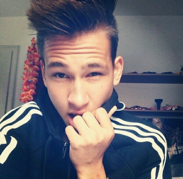 NicoTheBestx3's profile picture. Fuck off *-* xD