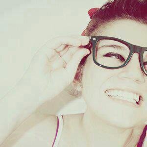 Sono una di quelle ragazze che si innamora ogni giorno, però sempre dello stesso ragazzo♥♥♥