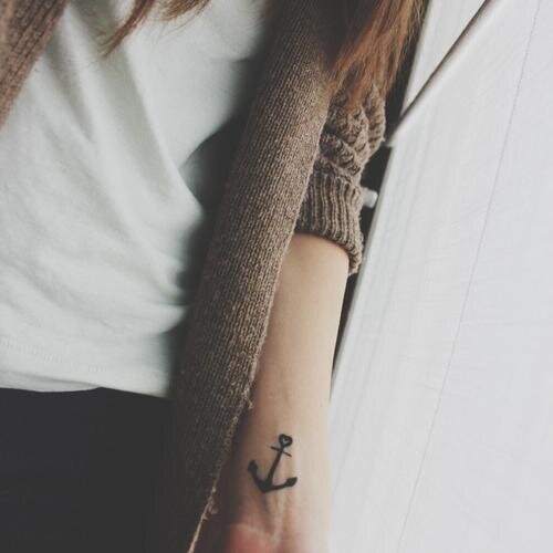 In questa vita ho capito che l'unica cosa che non ti tradirà mai si chiama musica.                                                 « (We) w(on)'t s(top) until »