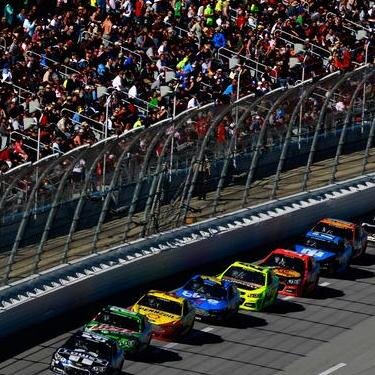 A fan of NASCAR , NFL , MLB , NHL , NCAA Football , NCAA Men’s Basketball, Music, Horse Racing, & 🍻