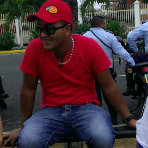 manuel2703's profile picture. humilde,trabajador,creo en dios eternamente...