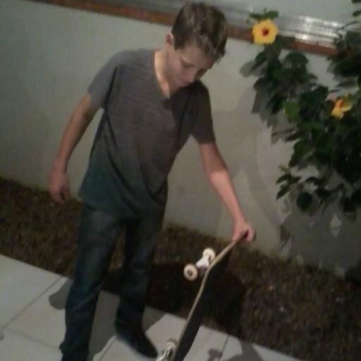 Meu estilo de vida liberta a minha mente,sou completamente louco mais um louco consciente.