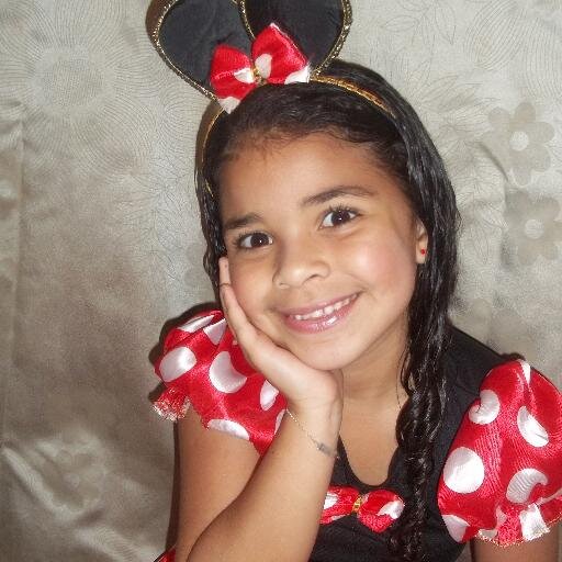 instagram- julinhaqueiroz_
