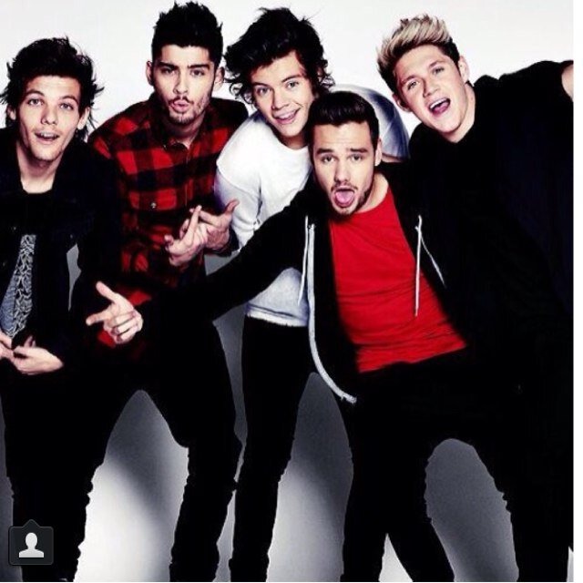 Heey guys 0/5 of One Direction follow me and I'll follow you back first 20 and i do follow sprees alot  #OneDirection