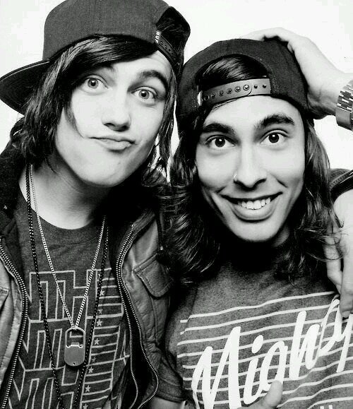 Wercia_Glambert's profile picture. Stressed, depressed and band obsessed!