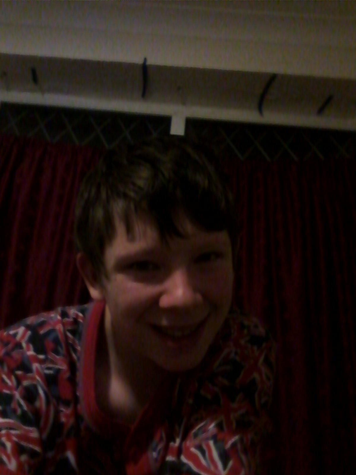 My name is josh bradbury and i am single Follow me and I will follow you