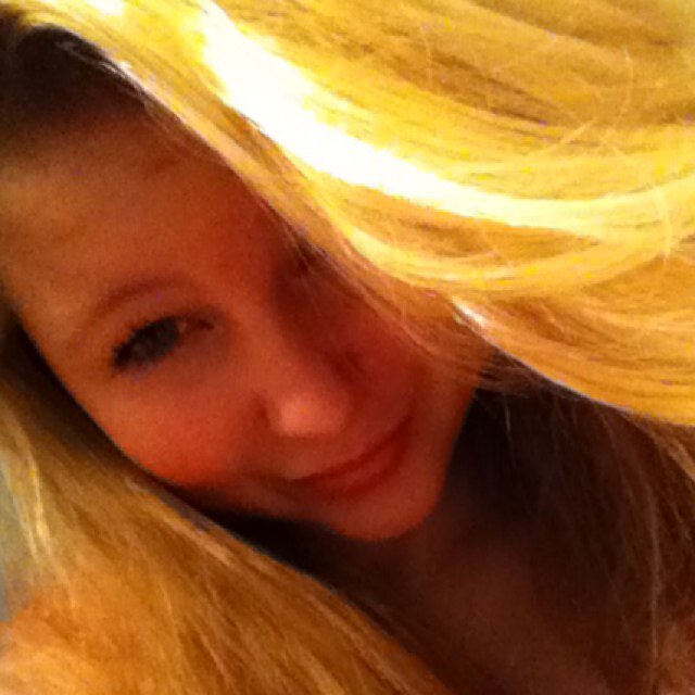 I love M.A.D, vampire diaries, facebook and All of you beautiful people xx I follow back (: xxxxxx ♡