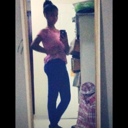 hi! my name is Amber, I'm funny, I love one direction, i very happy, I like being with my friends (I), a true Dominican @SoyMildreNatico♥