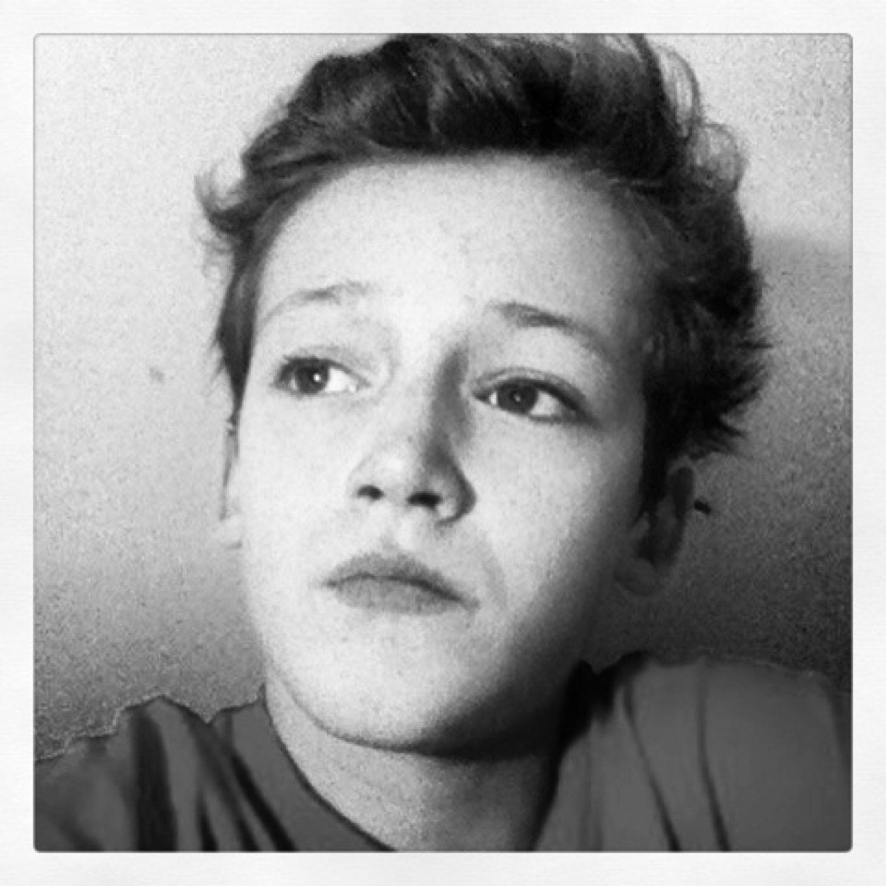 Follow me ln my page instagram , this is @ phillavallee !;) and go check out my vine account @ phil&charles !!;)